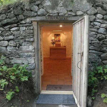 Kaukalinna *